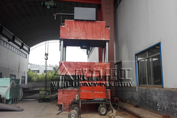 汽車遮陽板液壓機(jī)